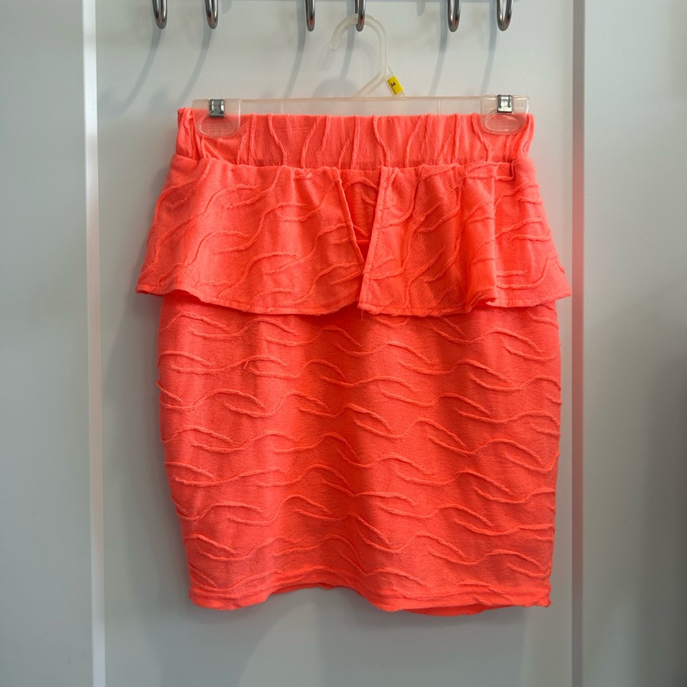 Alice Moon Size S Textured Bright Coral Skirt